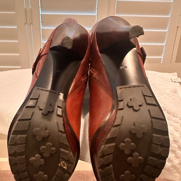 Brown Guess boots - Picture 10 of 16